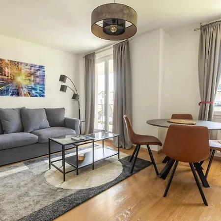 Le Clos Fleuri F3 Terrasse & Garage Апартаменты Клермон-Ферран