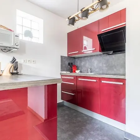 Апартаменты Le Clos Fleuri F3 Terrasse & Garage Клермон-Ферран