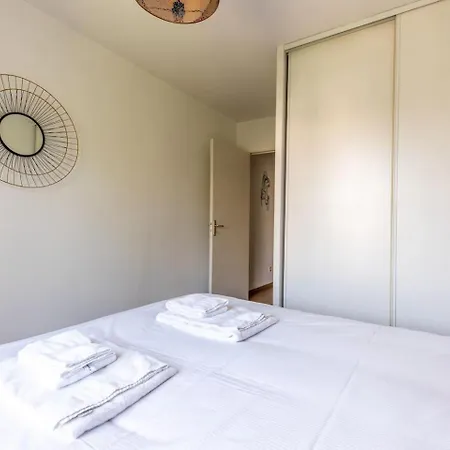 Апартаменты Le Clos Fleuri F3 Terrasse & Garage Клермон-Ферран