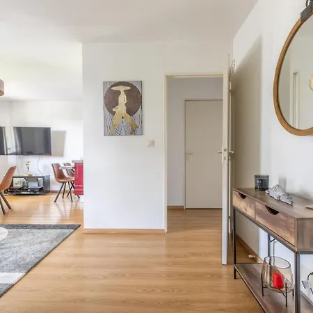 Le Clos Fleuri F3 Terrasse & Garage Апартаменты Клермон-Ферран
